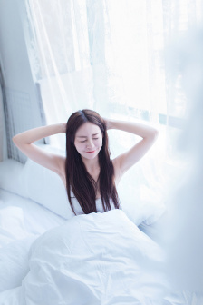 公侵犯美丽人妻HD